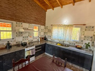 CASA EN VENTA EN TANTI, A POCOS KM DE VILLA CARLOS PAZ