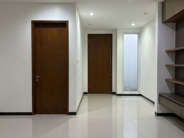 Dijual Rmh di Buona Vista Citraland Utama Surabaya Barat