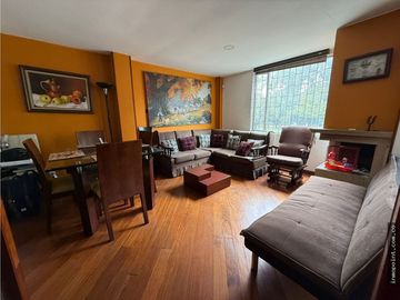 Casa en venta de 3 habitaciones en Bogotá, La Esmeralda.