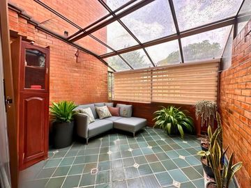 Apartamento en venta de 3 habitaciones con patio en Bogotá, Sotileza.