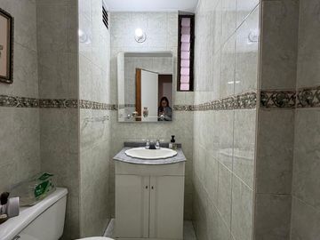 Apartamento en venta de 3 habitaciones en Bogotá, Santa Bárbara.