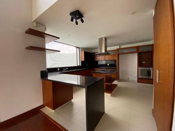 Casa en venta de 4 habitaciones en Cajicá, CALAHORRA.