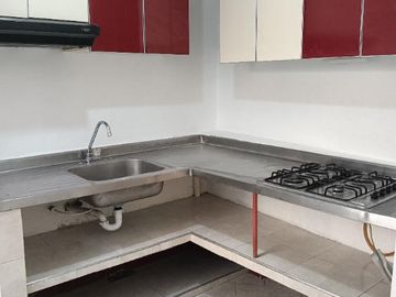 Casa en venta de 6 habitaciones con terraza en Bogotá, Bella vista Noroccidental.