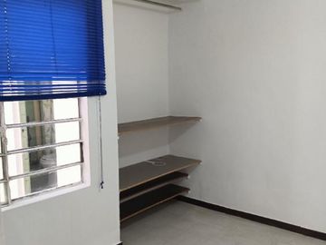 Casa en venta de 6 habitaciones con terraza en Bogotá, Bella vista Noroccidental.