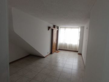 Casa en venta de 6 habitaciones en Bogotá, Los Monjes.