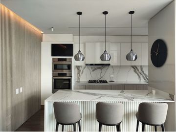 Apartamento en venta de 3 habitaciones con balcón en Bogotá, Rosales.