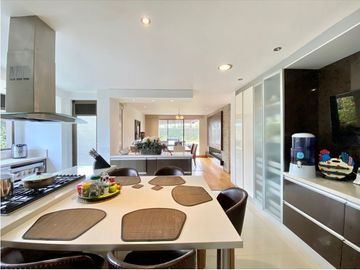 Casa en venta de 5 habitaciones en Chía, Chía.