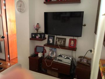 Apartamento en venta de 4 habitaciones con terraza en Bogotá, El Castillo.