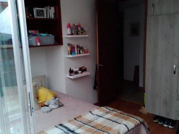 Apartamento en venta de 3 habitaciones con terraza en Bogotá, Cedritos.