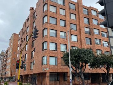 Apartamento en venta de 3 habitaciones en Bogotá, Santa Bárbara.