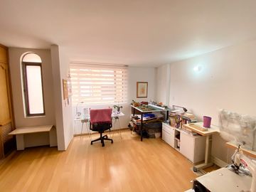 Casa en venta de 4 habitaciones en Bogotá, Cedro Golf.