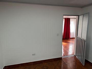 Casa en venta de 4 habitaciones en Bogotá, Visión colombia.