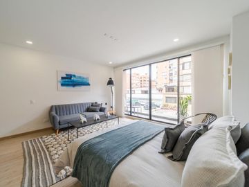 Apartaestudio en venta de 49m² con balcón en Bogotá, Chicó Norte.