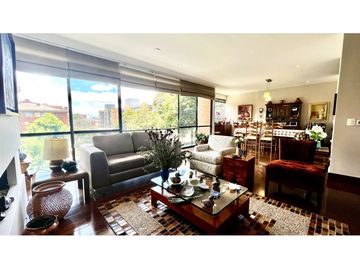 Apartamento en venta de 3 habitaciones con balcón en Bogotá, La Calleja Alta.