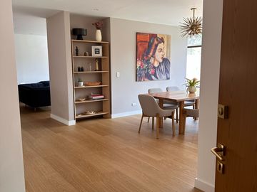 Apartamento en venta de 4 habitaciones en Bogotá, Santa Bárbara Oriental.