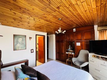 Casa en venta de 4 habitaciones en Bogotá, Nueva Marsella.