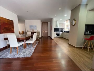 Apartamento en venta de 3 habitaciones con balcón en Bogotá, Chicó Reservado.