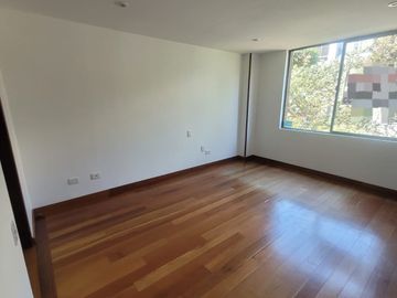 Apartamento en venta de 3 habitaciones en Bogotá, Puente Largo.