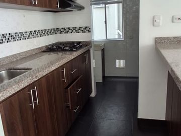 Apartamento en venta de 3 habitaciones con balcón en Zipaquirá, El Prado.
