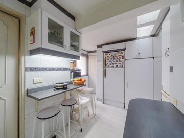 Casa en venta de 5 habitaciones con jardín en Bogotá, Malibú.