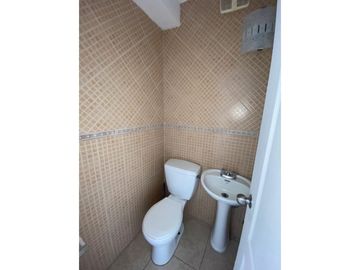 ALQUILER APARTAMENTO CARRASQUILLA