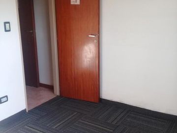 EXCELENTE SemiPiso a mts del FCGR - Vta. Dta. - Actualmente Alquilado - Apto Credito!!!!