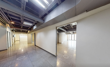 Oficina 968m2 acondicionada con terraza area abierta y privados en el Sur