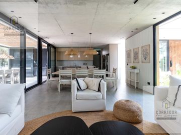 Casa en  Venta, BARRIO COSTA ESMERALDA, GOLF, LOTE AL 300