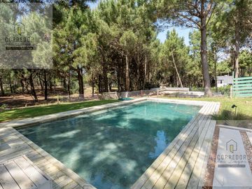 Casa en  Venta, BARRIO COSTA ESMERALDA, GOLF, LOTE AL 300