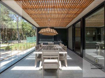 Casa en  Venta, BARRIO COSTA ESMERALDA, GOLF, LOTE AL 300