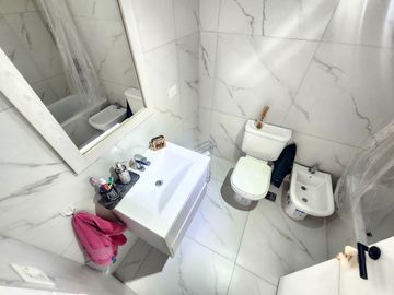 2 dorm. a estrenar | 64 m² | Cochera cubierta | Losa radiante | Balcón