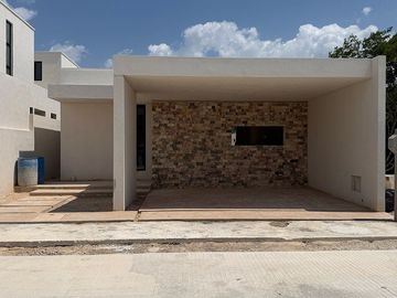 CASA EN VENTA DE UN PISO EN PRIVADA EN DZITYA, MERIDA YUCATAN CON AMENIDADES