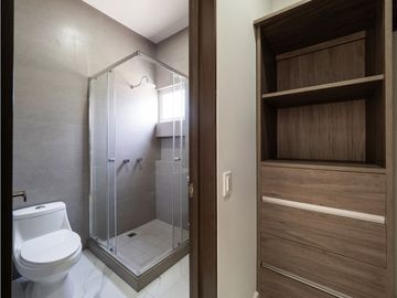 Casa en Renta Thessalia atras del  Christus Muguerza sur  Monterrey