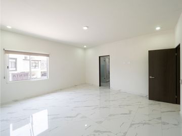 Casa en Renta Thessalia atras del  Christus Muguerza sur  Monterrey