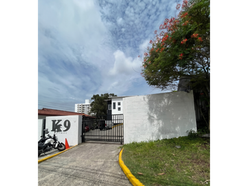 SE VENDE AMPLIO EDIFICIO COMERCIAL EN BETANIA 1,000 M2 4 PISOS