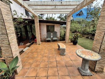 Se vende hermosa casa en Altos de Cerro Azul