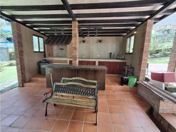 Se vende hermosa casa en Altos de Cerro Azul
