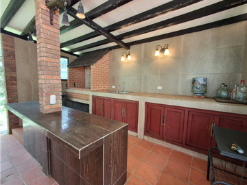 Se vende hermosa casa en Altos de Cerro Azul