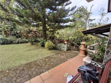 Se vende hermosa casa en Altos de Cerro Azul