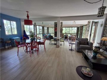 Se vende hermosa casa en Altos de Cerro Azul