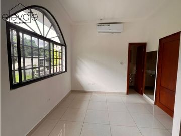 CASA EN ALBROOK - ANCON