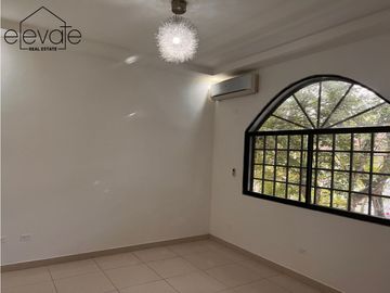 CASA EN ALBROOK - ANCON