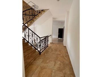 CASA EN ALBROOK - ANCON