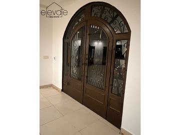 CASA EN ALBROOK - ANCON