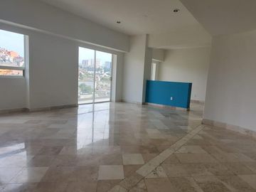 Departamento en  Lomas Country Club (adentro)