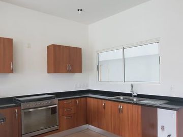 Departamento en  Lomas Country Club (adentro)