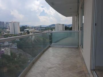 Departamento en  Lomas Country Club (adentro)