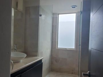 Departamento en  Lomas Country Club (adentro)