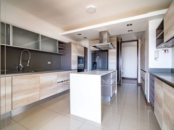 Arriendo de Exclusivo departamento en la mejor ubicación