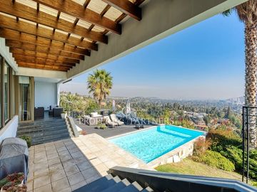 Moderna casa con espectacular vista